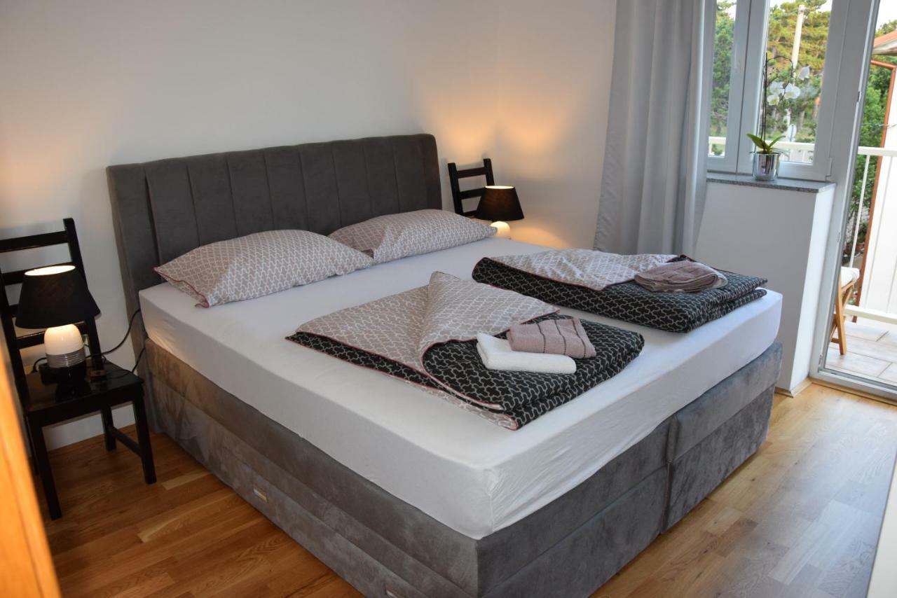 App Lu 5 Apartman Novi Vinodolski Kültér fotó